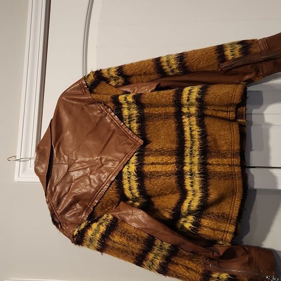 Pol plaid jacket nwot - Picture 2 of 4